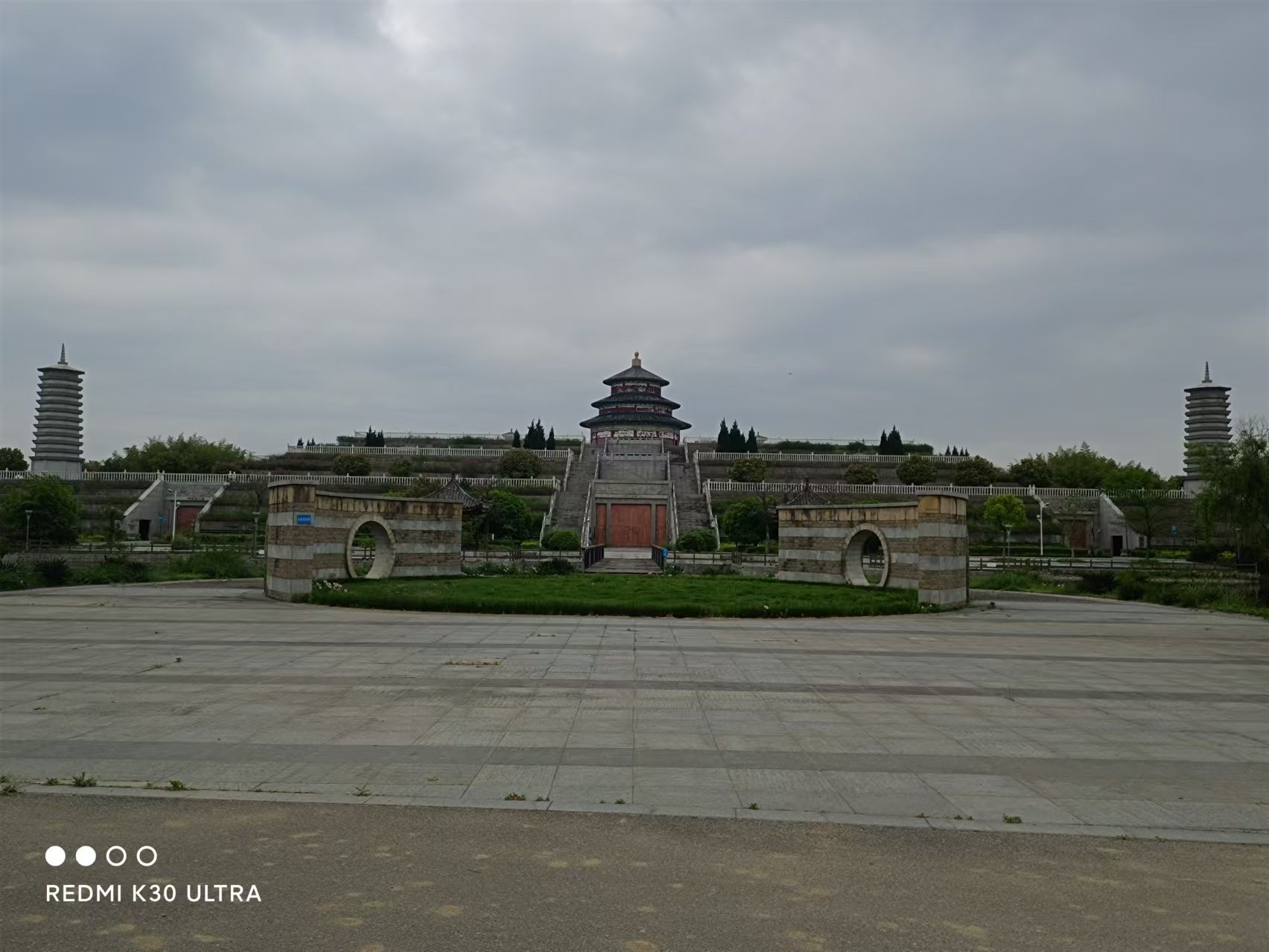 青山凤凰山陵园墓地价格公墓咨询处-凤凰山殡葬服务中心