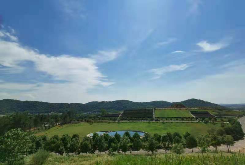 了解下云井山陵园