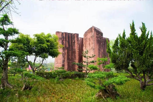 武汉八叠山陵园墓碑价格是多少？环境怎么样？交通便利吗？-电话-服务